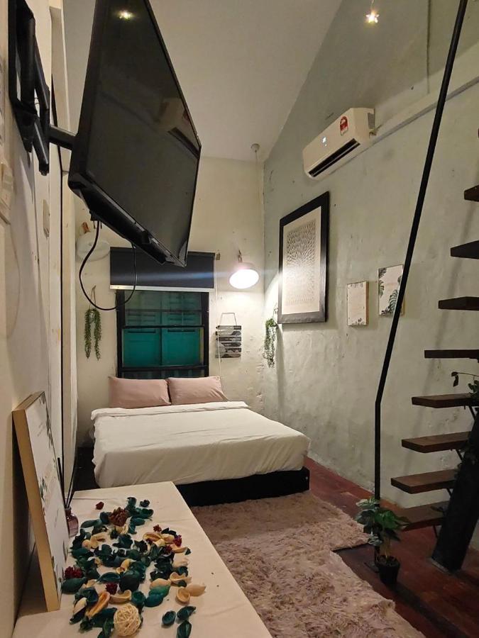 Lima.Tujoh Hotel Kuching Exterior photo